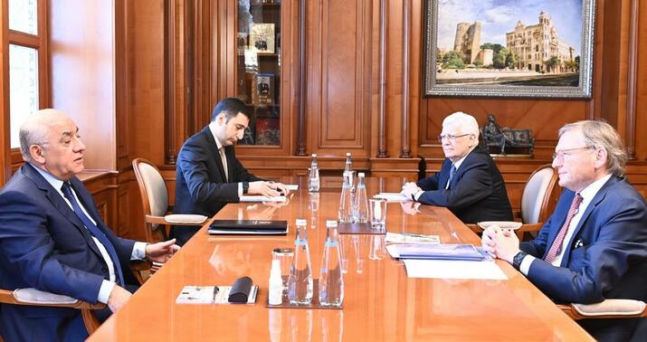 Əli Əsədov Boris Titovla görüşdü