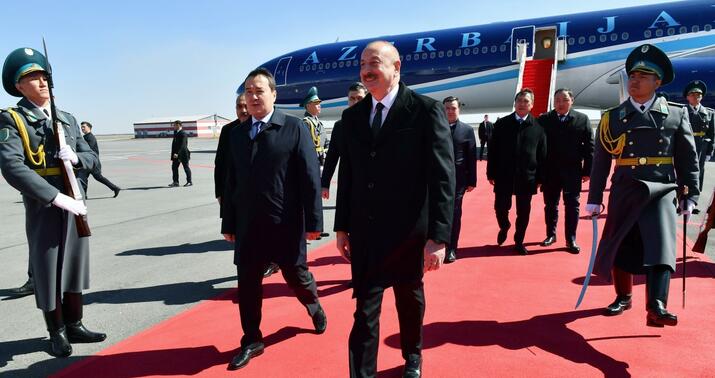 İlham Əliyev Qazaxıstana getdi -