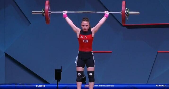 "Bunu azərbaycanlı həmkarlarımıza ərmağan edirik" -