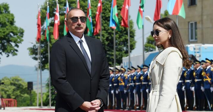 Prezident və xanımı Neftçalaya getdi