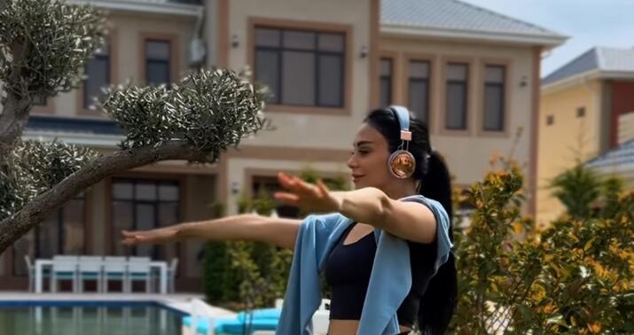 Vüsalə Əlizadə villasını nümayiş etdirdi -