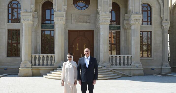 Prezident və xanımı “Cümə” məscidinin açılışında -