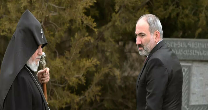 Paşinyandan II Qareginə cavab: "Kilsənin Allahla münasibətləri pisdir"