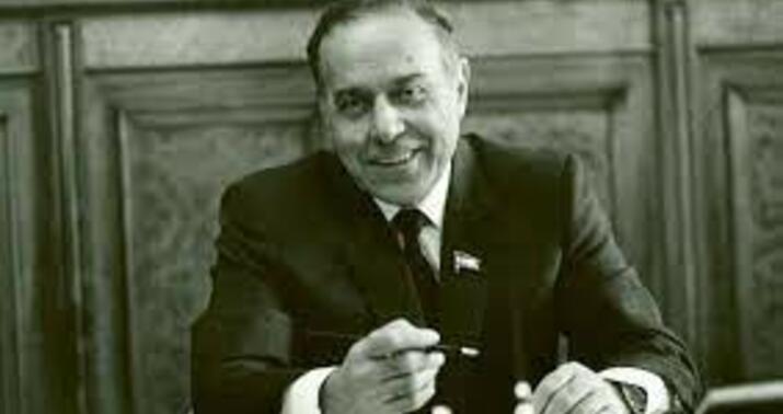 Heydər Əliyev və Azərbaycançılıq məfkurəsi: Tarixi dəyərlər üzərində dövlətçilik fəlsəfəsi –