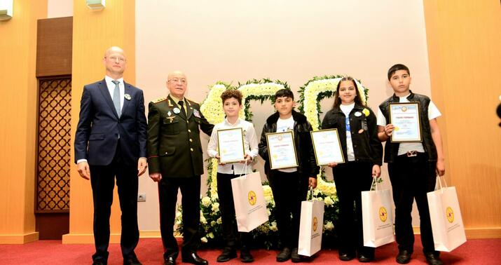 Uşaq yaradıcılıq müsabiqəsinin qalibləri mükafatlandırıldı -