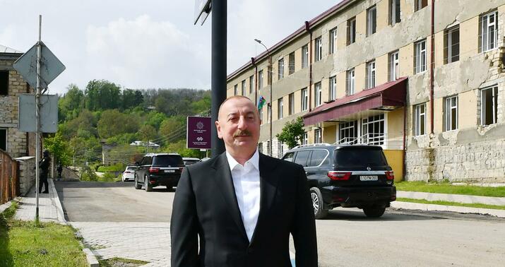 Vaqif və Pənahəli xan küçələrinin kəsişməsində lövhənin açılışı oldu