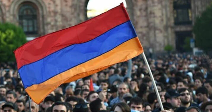 Ermənilər sərhəddəki gərginliyə görə İrəvanı günahkar bilirlər