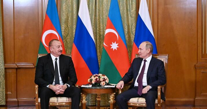 Vladimir Putin İlham Əliyevi təbrik etdi