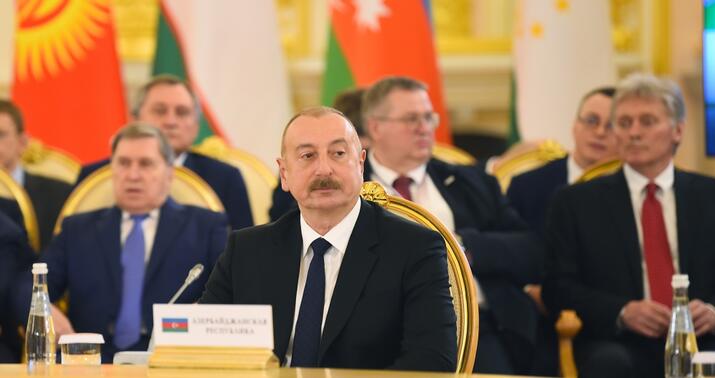 İlham Əliyev Moskvada mühüm iclasda iştirak etdi -