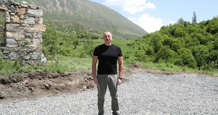 Kəlbəcərin Zallar kəndinin təməli qoyuldu -