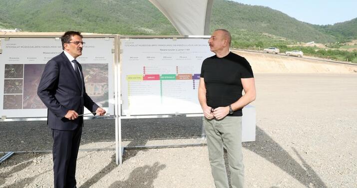 Prezident Laçında Aqro və Sənaye Parkında görülən işlərlə tanış oldu -