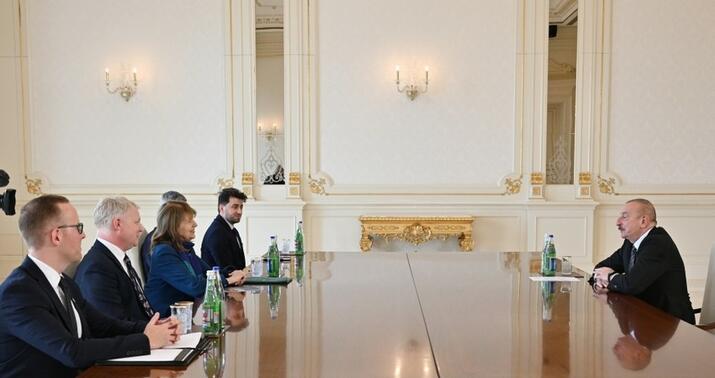 İlham Əliyev Emma Nikolsonu qəbul etdi