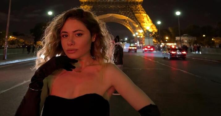 Müğənni Samirə Əfəndi Parisdə -