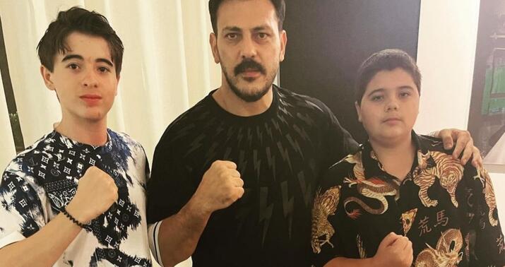 Zabit Səmədov prezidentin nəvələri ilə bir arada... -