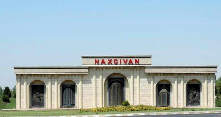 Prezident Naxçıvandakı səlahiyyətli nümayəndəsilə bağlı dəyişikliyi təsdiqlədi