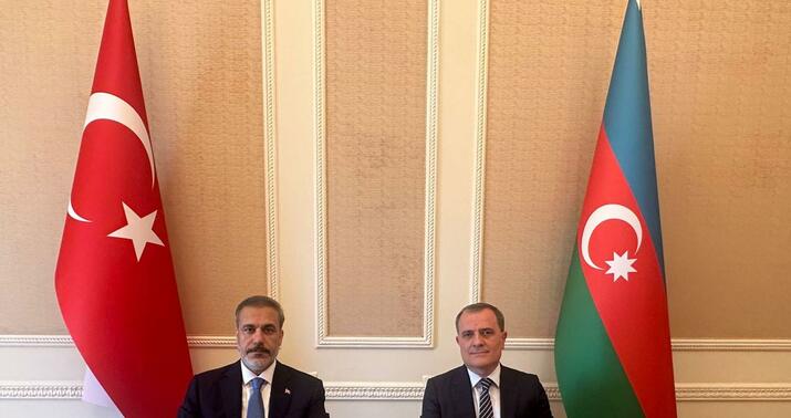 Bayramov Hakan Fidanla QDİƏT-in iclasında