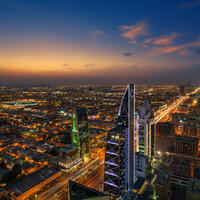 Ər-Riyadda güclü partlayışlar baş verdi