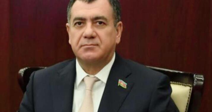 Həmin adamlar pul qarşılığında bunu edirlər -