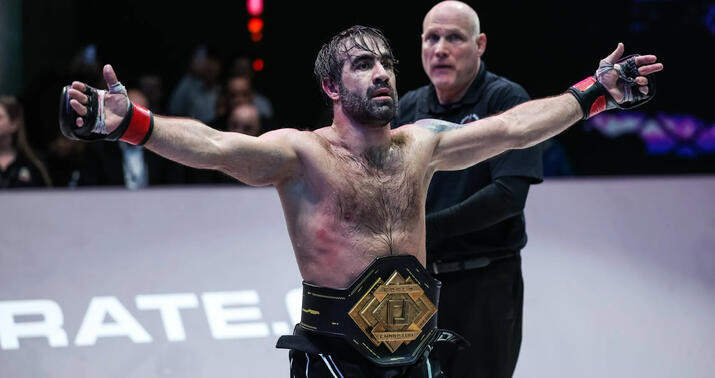 Rafael Ağayev “Karate Kombat”da növbəti qələbəsini qazandı -