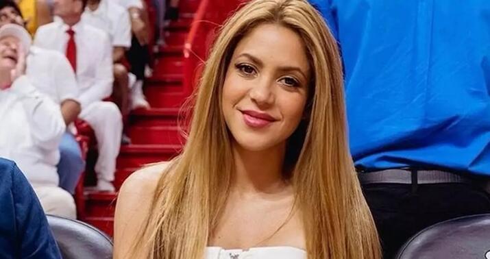 Şakira ilk dəfə xəyanətdən necə xəbər tutduğunu danışdı