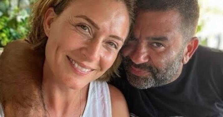 Məşhur aktrisa rəsmən boşandı