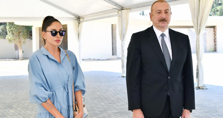 Prezident və xanımı Mərkəzi Nəbatat Bağında -