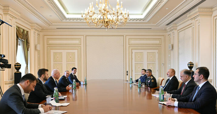 Prezident İsrailin müdafiə nazirini qəbul etdi