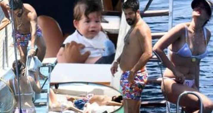 Burak və Fəxriyyə Bodrumda istirahətdə... -