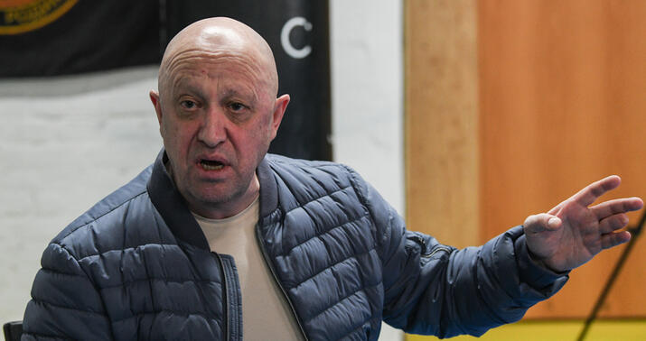 Priqojinin barmağını kim kəsib? -