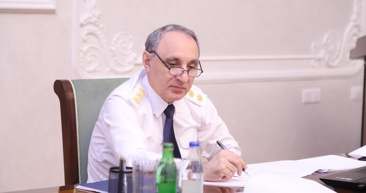 Baş prokuror ağır cinayətlərin üstünün açılmasından danışdı