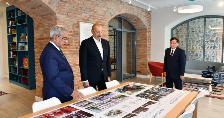 Prezident Qazax Müəllimlər Seminariyasında -