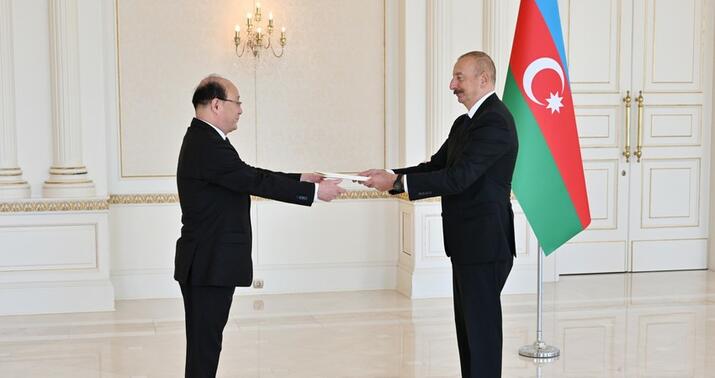 Dövlət başçısı daha bir səfirin etimadnaməsini qəbul etdi -