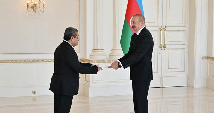 Prezident Kolumbiyanın yeni səfirinin etimadnaməsini qəbul etdi -