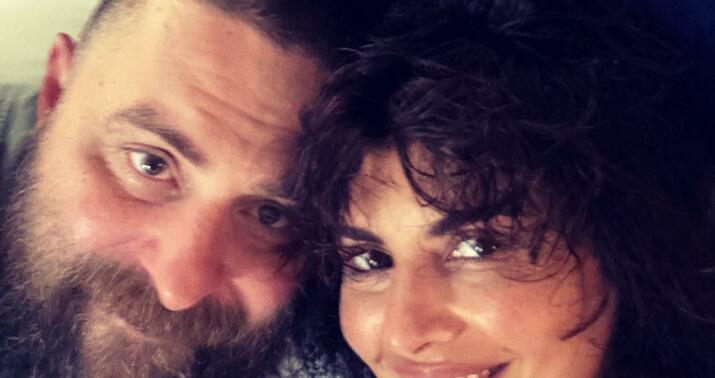 Rüstəm İbrahimbəyovun qızı həyat yoldaşı ilə -