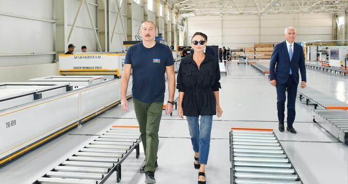 Prezident və xanımı Laçında mebel fabrikinin açılışında  -