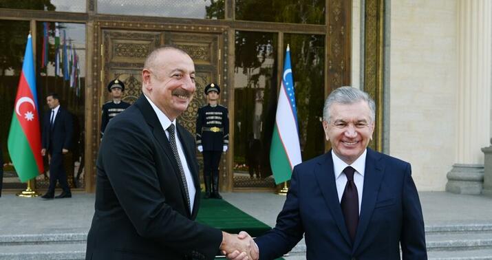 İlham Əliyev Şavkat Mirziyoyev təbrik etdi