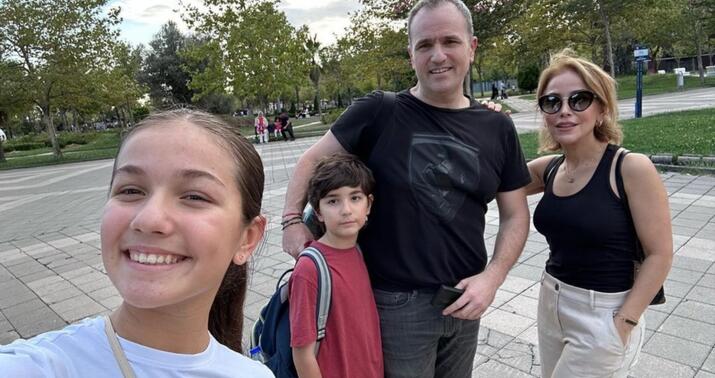 "Səndən çox şey öyrənirəm" -