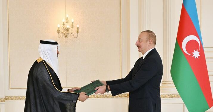 Daha bir səfir etimadnaməsini İlham Əliyevə təqdim etdi -