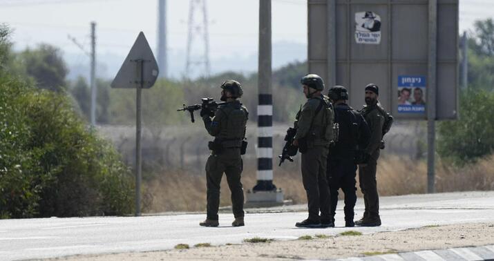 Livanda İsrailin bir əsgəri ölüb, üçü yaralanıb