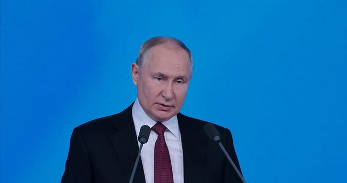 Putin bəzi şirkətlərə məcburi öhdəlik tətbiq etdi