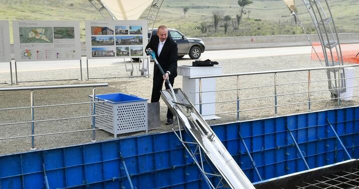 İlham Əliyev Füzulinin Qoçəhmədli kəndinin təməlini qoydu