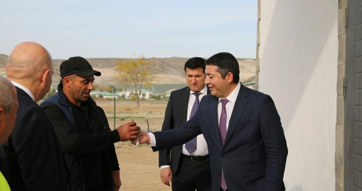 Ağalı kəndinə köç edən ailələrə mənzillərin açarı təqdim edildi