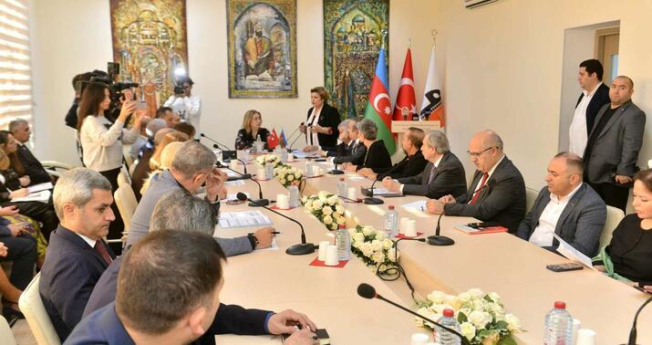 "Türk Dünyası Beynəlxalq mədəniyyət konfransı" adlı tədbir keçildi -