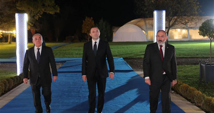 Əsədov-Paşinyan görüşünə Moskvadan təpki –