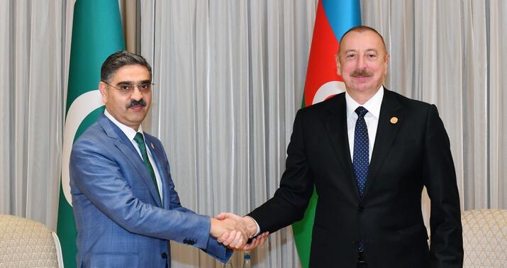 İlham Əliyev Pakistanın Keçid Hökumətinin Baş naziri ilə görüşdü -