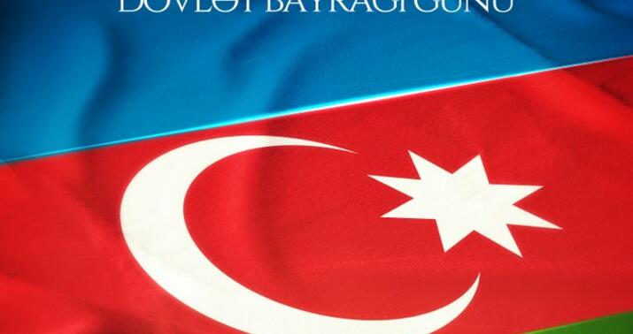 İlham Əliyev Dövlət Bayrağı Günü ilə bağlı paylaşım etdi