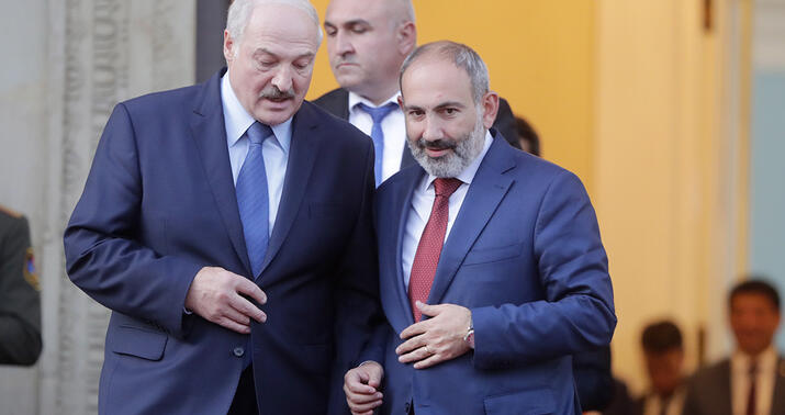 Lukaşenko razı sala bilmədi -