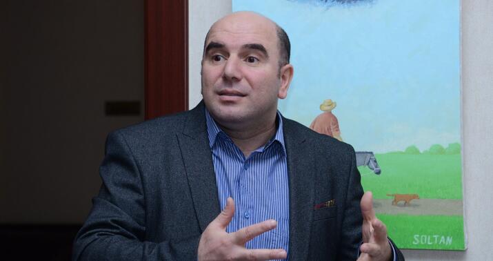 Əllidən çox ölkədə əsərləri nümayiş olunmuş rəssam -