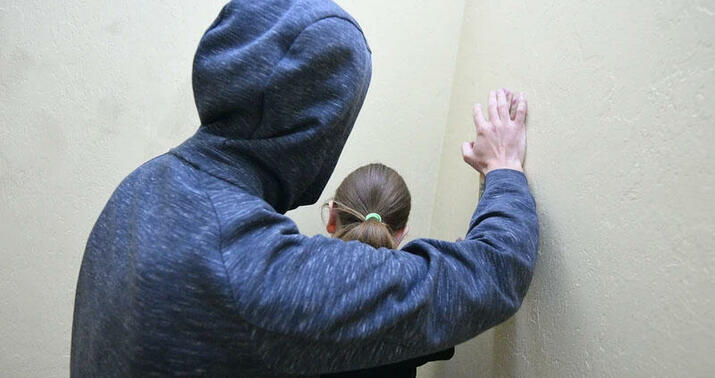 Kənddə biabırçılıq: Bacısı elə hərəkətlər etdi ki, qardaşı... –