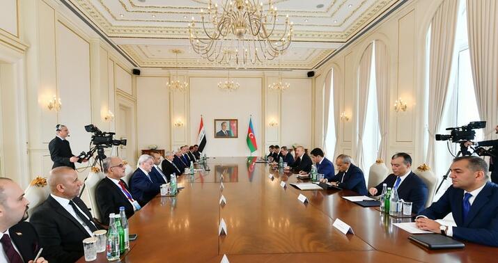 Prezidentlərin geniş tərkibdə görüşü keçirildi -